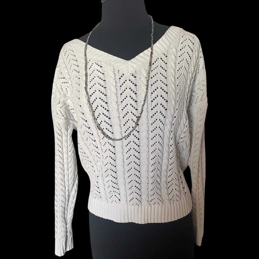 Jessica Simpson cropped sweater w semi open back
